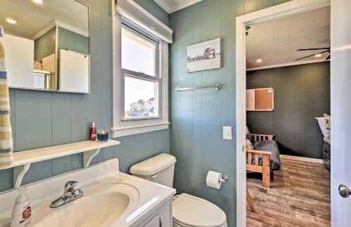 Coastal Home Walk to Holden Beach! - Foto 16