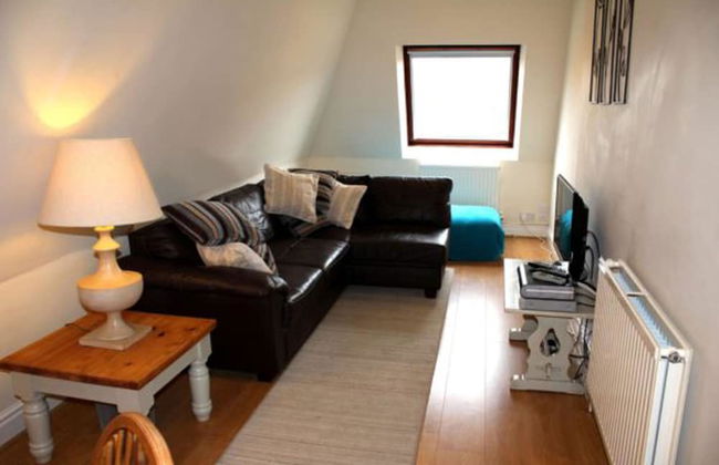 Cotswolds Valleys Accommodation - Exclusive use character one bedroom family holiday apartment - Foto 7
