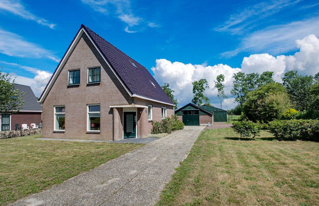 Holiday Home in Langezwaag With Terrace - Foto 1
