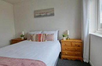 Generous 3 bed in the heart of the village - Foto 23
