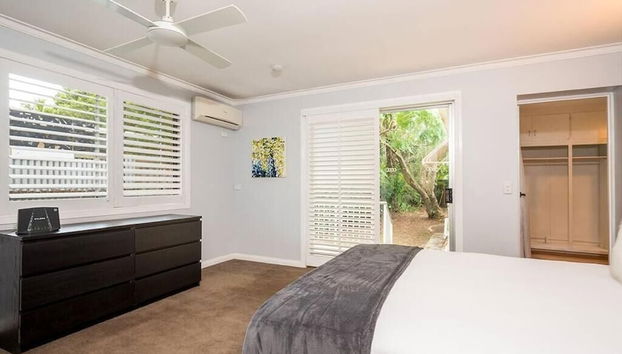 4 BDRM Pet Friendly Home 200m to Creek - Foto 2, Habitación