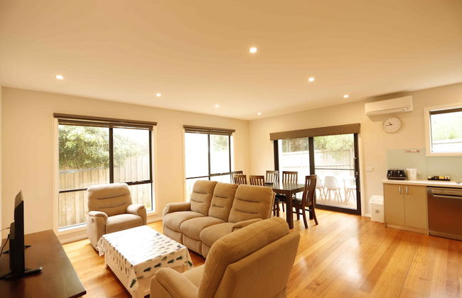 Apollo Bay Seal Apartments - Photo 37