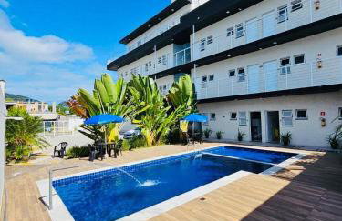 Chalé 19 com Piscina Ubatuba Maranduba proximo á praia - Foto 1