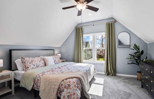 Hot Tub N64 Mins to Downtown Sleeps 8 - Foto 43