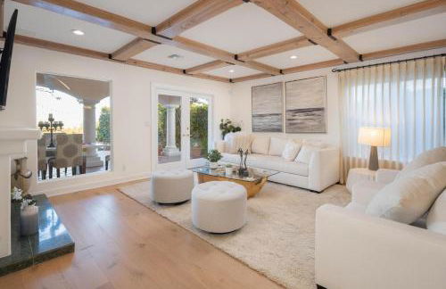 Stradella Spanish - Contemporary Mediterranean Estate w/ Resort-style Yard - Photo 10