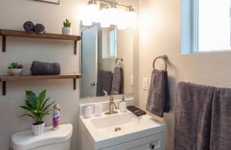 Cozy Duplex Unit - Beautiful Lake Views! - Foto 12