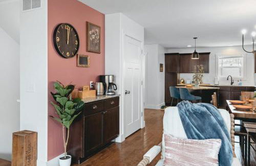 NEW Ivy House 3BR Townhome Downtown Beaches Wineries - Foto 42