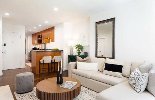 Designer Home in Diplomat District - Foto 5