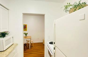 Apartment in the Heart of Calle 8 with Parking - Foto 25