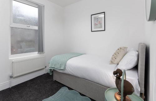 Saxony House - Air Host & Stay - Free Parking - Foto 7