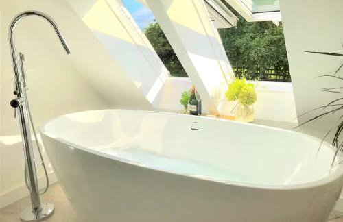 The View, Countryside Retreat with private hot tub, Cheshire - Foto 6