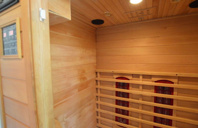 Romantic Forest Retreat With Sauna - Photo 21