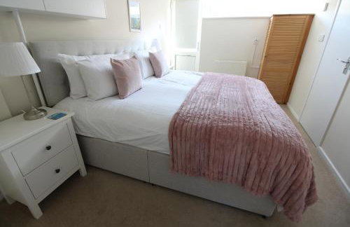 Penderic - 3 Bedroom Cowes Stay with Balcony & Panoramic Solent Views Close to Shops, Cafés, Sailing Clubs & Beach - Foto 33
