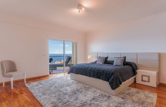 Stunning Apartment with sea view - Photo 2