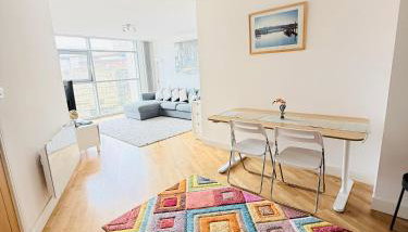 Modern 1-Bed Altolusso Flat - FREE Secure Parking - Cardiff City Centre - Foto 4
