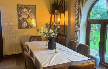 Courtyard House- Luxury Holiday House with floodlit Tennis court - Foto 17