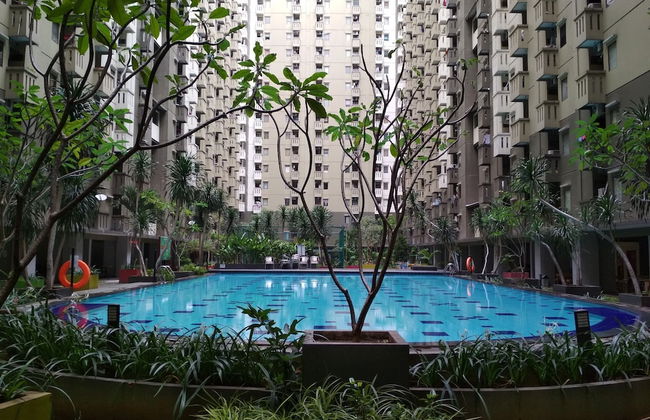 Spacious Studio Room At Gateway Ahmad Yani Cicadas Apartment - Foto 14