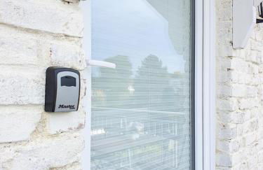 Friendly Home - "Helles Dachstudio" Köln Bonn Phantasialand - Foto 34