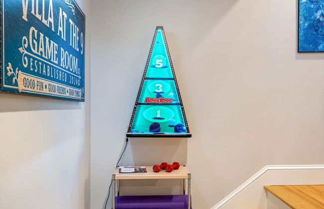 Golf-front Personal Arcade Hot tub Outdoor Kitchen - Photo 50