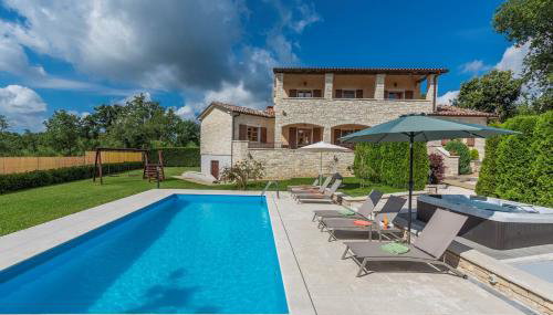 Spacious Villa in Kringa Croatia With Private Pool - Foto 3