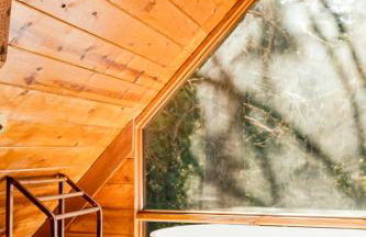 Cute Romantic Cabin With Hot Tub 5 Min from Lake - Foto 22