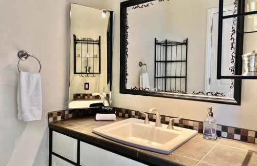 DT Reno - 4BR Home with Patio, BBQ Grill, Games Room - Foto 32