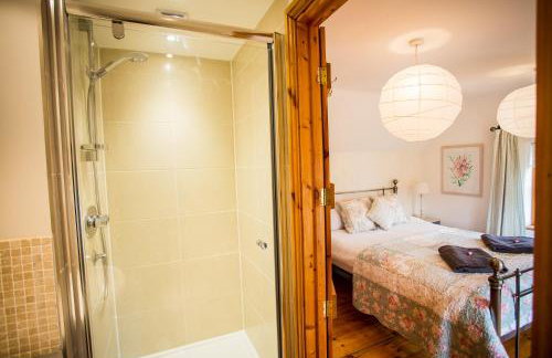 Beautiful 3 Bedroom Cottage - Picturesque Retreat - Foto 23