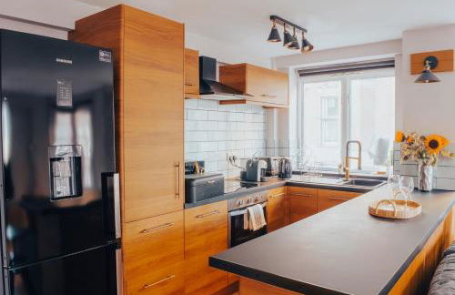 Central Manchester Gem with Stylish 2BR Retreat and Free Carpark - Foto 41