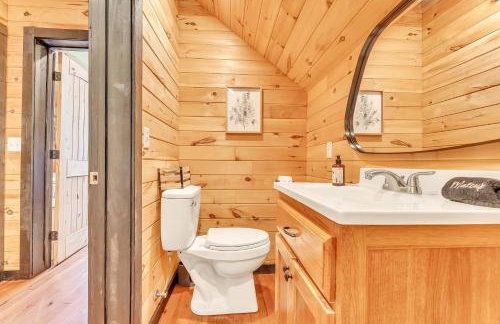 Pop & Granny's cabin with a fire pit hot tub & indoor pool - Foto 26