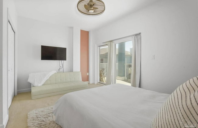 Portside Villas Unit 6 - Photo 3