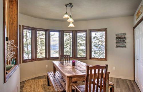 Luxurious Liberty Lake Hideaway with Hot Tub! - Foto 7