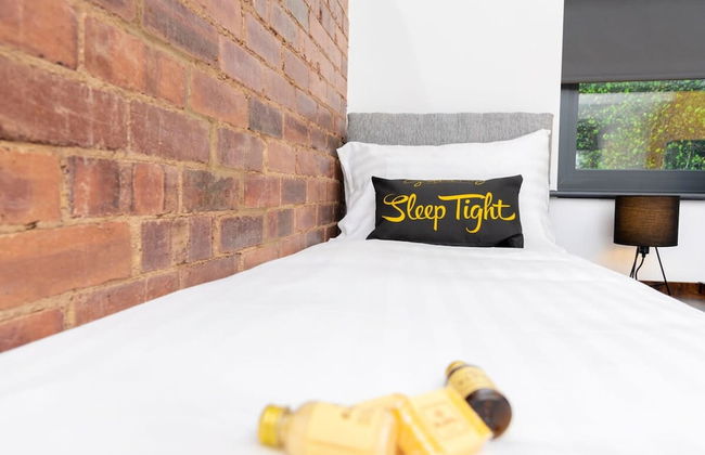 The Headingley House Leeds - Hot Tub - Sleeps Up to 12 - Foto 26