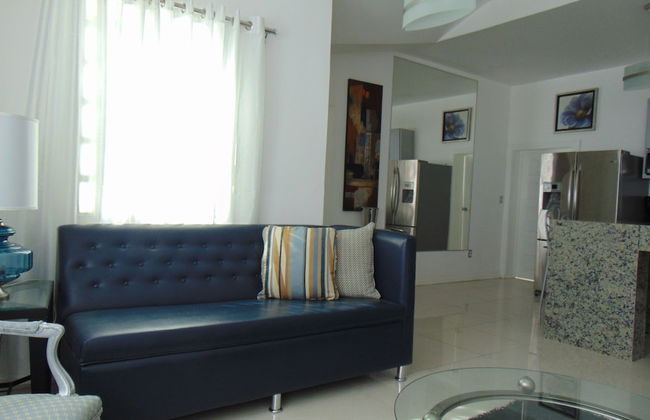 Modern Townhome Prime Location - Foto 13