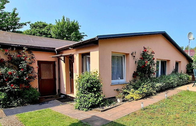 Einladender Bungalow in Kropelin mit Terrasse - Foto 1