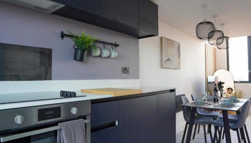 3BDR Penthouse By Torr Property Group Short Lets & Serviced Accommodation With Private Rooftop Garden Manchester - Foto 5