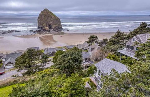 Graceful Getaway - Photo 45