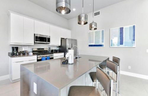 Tranquil Condo Haven Near Disney With Resort & Waterpark Access - B44-241 - Foto 3