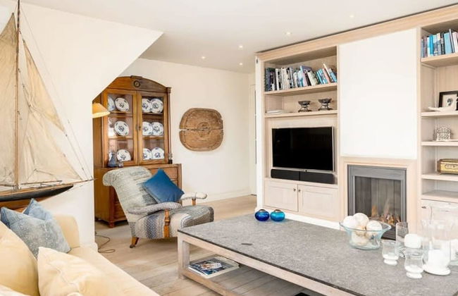 Stunning Penthouse With Free Parking and sea View - Foto 19