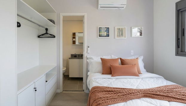 AD330 - Foto 2, Habitación