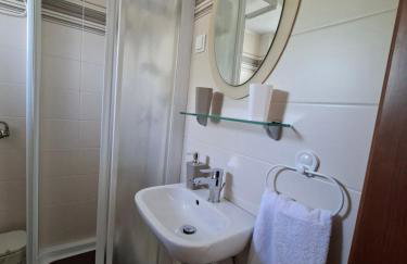 Apartment Nena- apartman sa posebnim ulazom u prizemlju, terasom i zelenom okućnicom - Foto 20