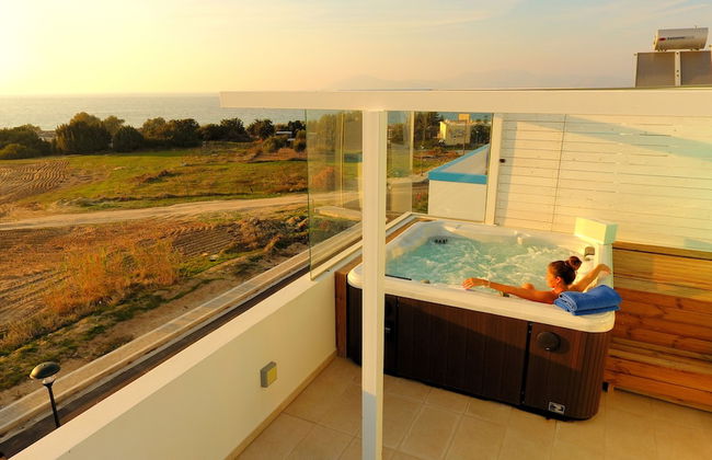 Seabreeze Villa - with Jacuzzi & heated pool - Photo 36