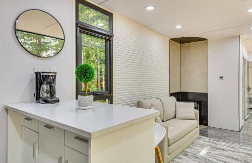 Waterfront Durham Getaway with Deck and Trails! - Foto 11