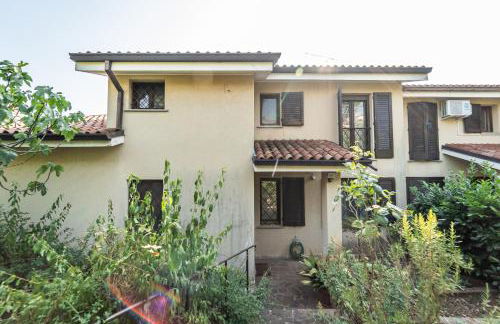 GuestHost - Visogliano Roomy Apt w Terrace near the Station - Foto 23