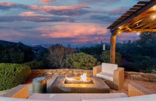 Red Rock Retreat with Hot Tub & New Pool Coming late March - Foto 5