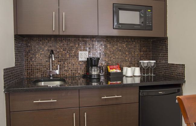 Aura Hotel Brooklyn - Photo 32