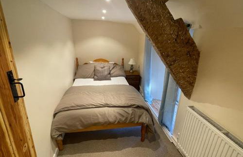 Large Historic Farmhouse in Rhondda Valley Perfect for Groups with Hot Tub - Foto 33