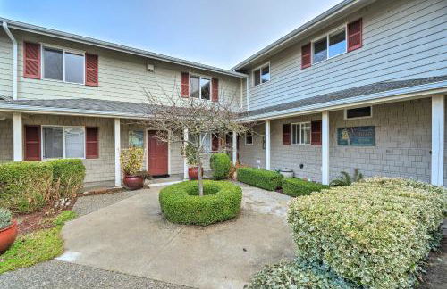 Apartment with Gas Fireplace about half Mi to Beach! - Foto 21