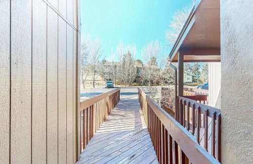 Near Hiking and Biking! Flagstaff Condo with Grill - Foto 23