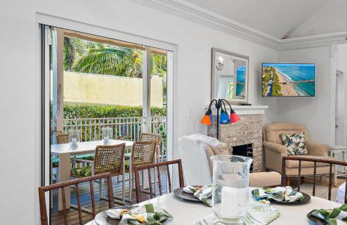 Nini's Cottage - Family-Friendly Pool Days and Cabana Nights Await - Foto 6