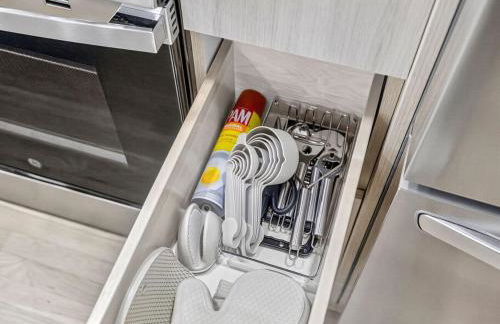 Serene 4BR 3BA Apt Near Harvard MIT Sleeps 11 - Foto 40